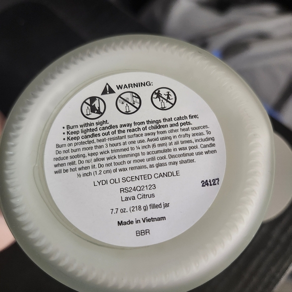 NWT Pisces Zodiac Candle in Frosted Glass Jar with Lid - Picture 4 of 4